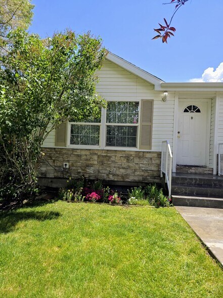 Building Photo - 1031 S 900 W