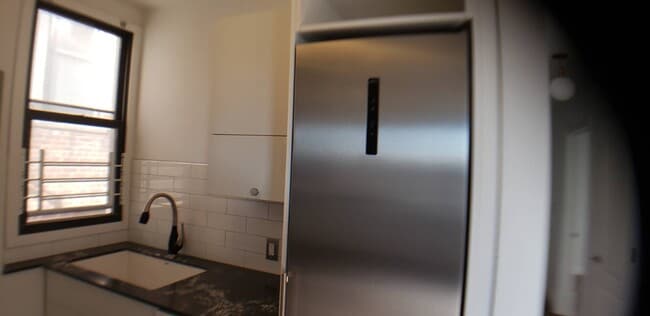 Building Photo - 42 Park Terrace E