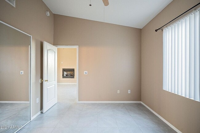 Building Photo - 2929 W Yorkshire Dr