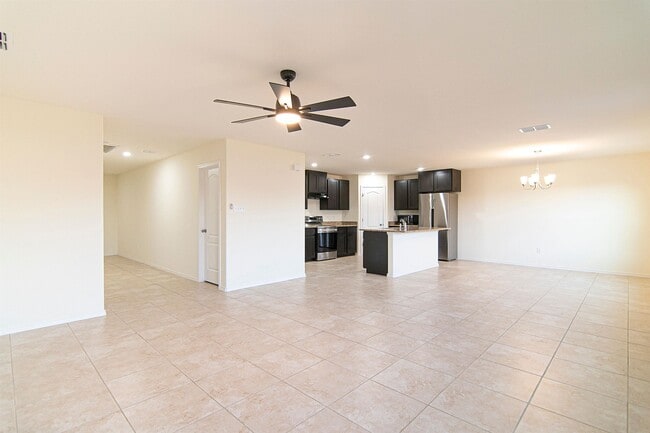 Building Photo - 5607 Lone Star Lp