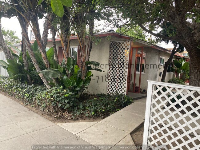 Building Photo - Embrace Coastal Living in this Charming 1-...
