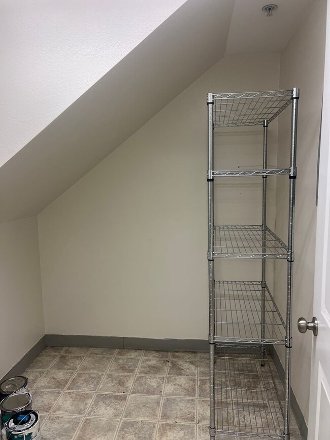 Building Photo - Modern 2-Bed, 2.5-Bath Townhome in Gardena – Stylish Living with Spacious Comfort!