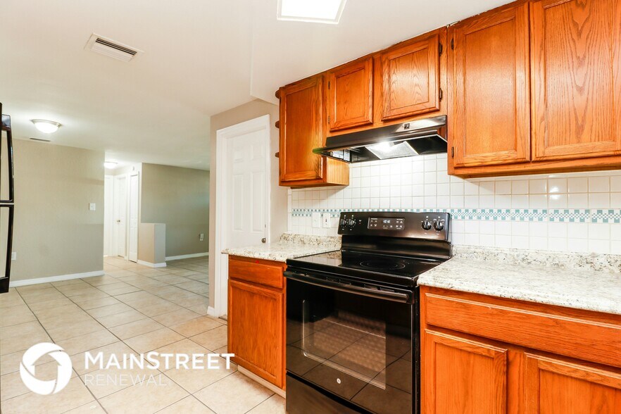 Building Photo - 1103 Chelsea Ln