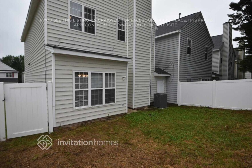 Building Photo - 4023 Beaufain St