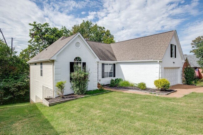 Building Photo - 1449 Brighton Cir