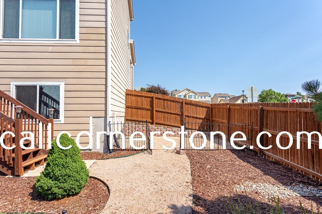 Building Photo - 4394 Crow Creek Dr