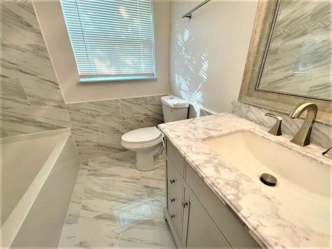 Building Photo - 12644 81st Terrace