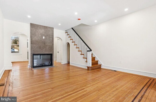 Building Photo - 6812 Sprague St