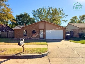Building Photo - Cozy 3-Bedroom Home with Fireplace, Covered Patio & Large Fenced Backyard for Lease