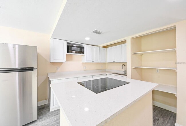 Building Photo - 5620 1st St