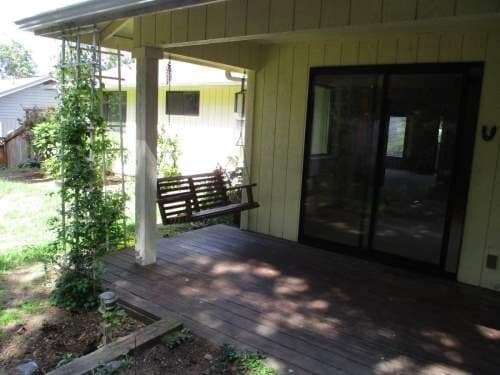 Building Photo - 2 Bedroom 1 Bathroom Rambler walking dista...