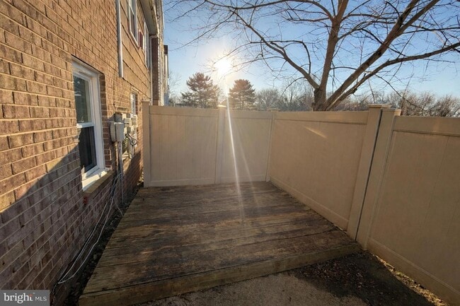 Building Photo - 12338 Chesterton Dr