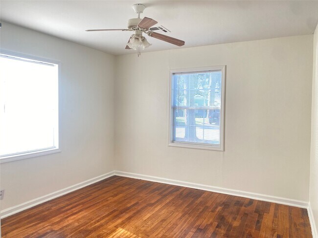 Building Photo - 3619 Lazywood Ln