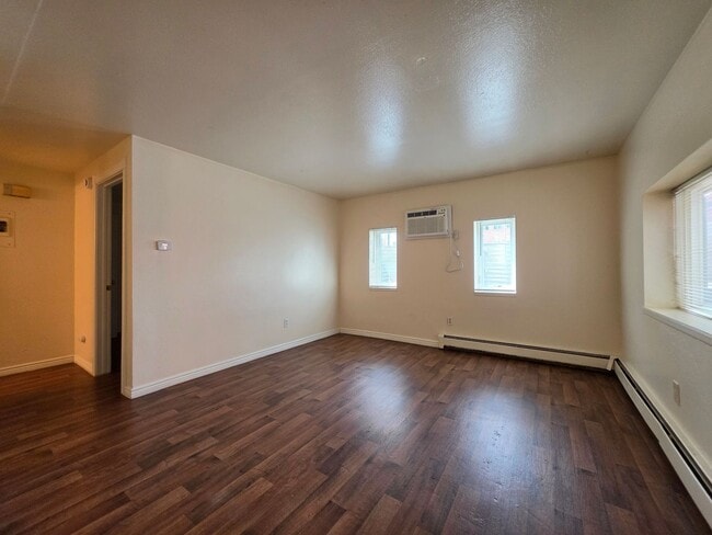 Building Photo - 4955 Moorhead Ave