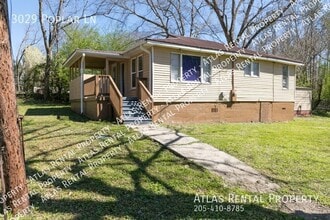 Building Photo - 3029 Poplar Ln