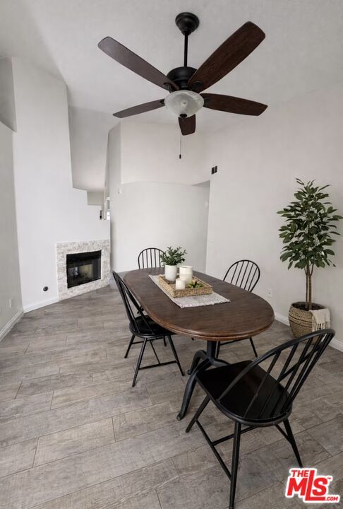 Building Photo - 2982 Briarwood Dr