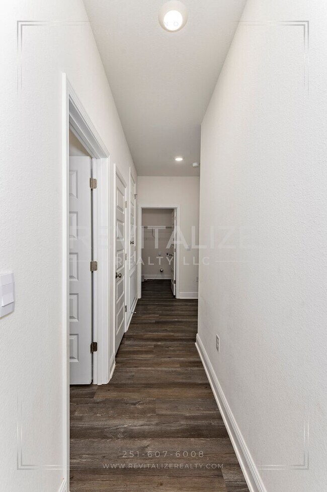 Building Photo - Move-in Ready 4 Bed 2 Bath Daphne Home in Jubilee Farms