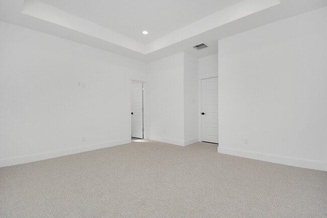 Building Photo - 778 W Tidwell Rd