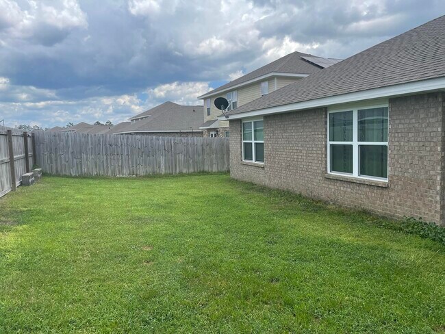 Building Photo - 924 Merganser Way