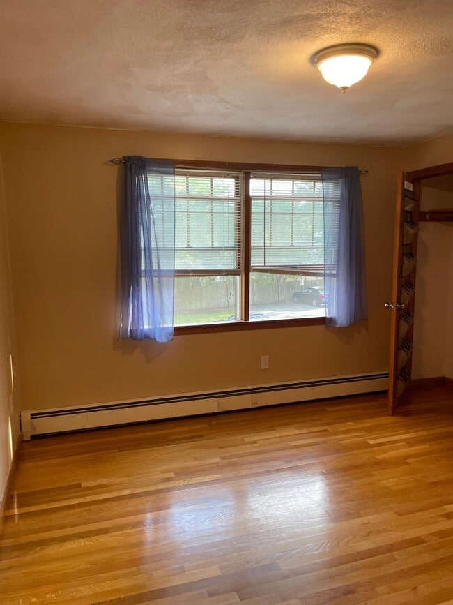 Building Photo - 12 Water St