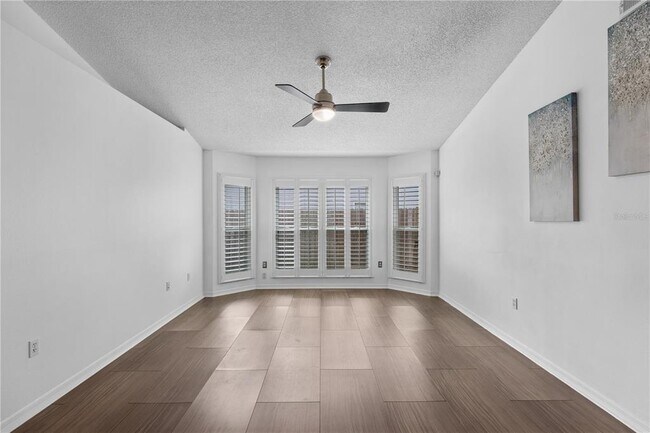 Building Photo - 308 Silver Pine Dr