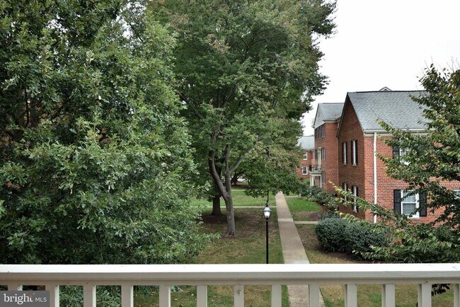 Building Photo - 1302 Belle View Blvd