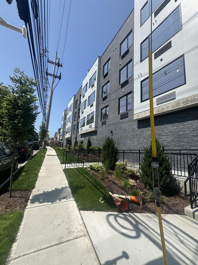 Building Photo - 3309 Liberty Ave