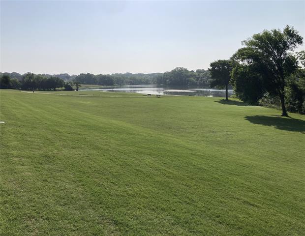 Building Photo - 1722 Sherwood Dr