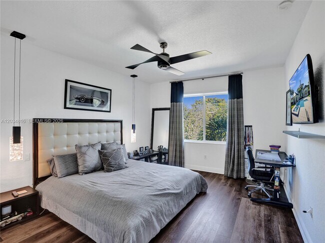 Building Photo - 14321 Jockey Cir