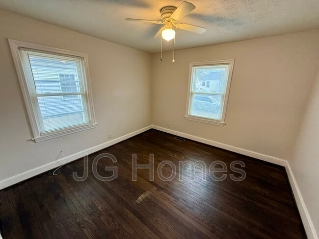 Building Photo - 117 N 45th St