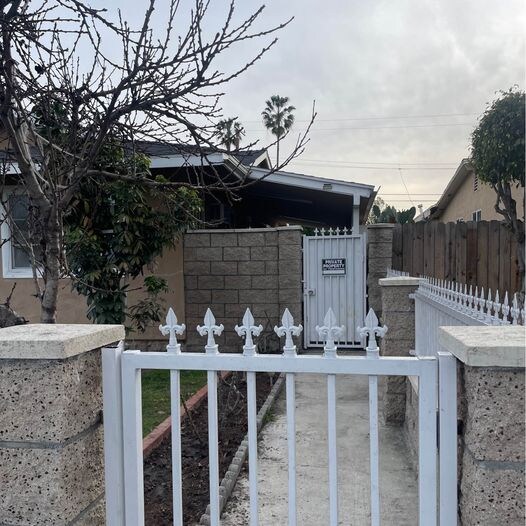 Primary Photo - 11152 Magnolia St
