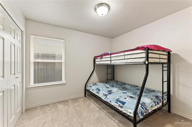 Building Photo - 4208 Sabine Ave
