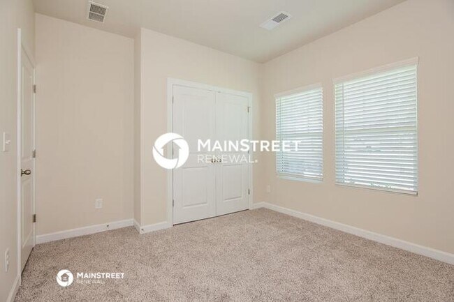 Building Photo - 3 Bedroom Pet-Friendly Home in Belmont, NC with Main Street Renewal