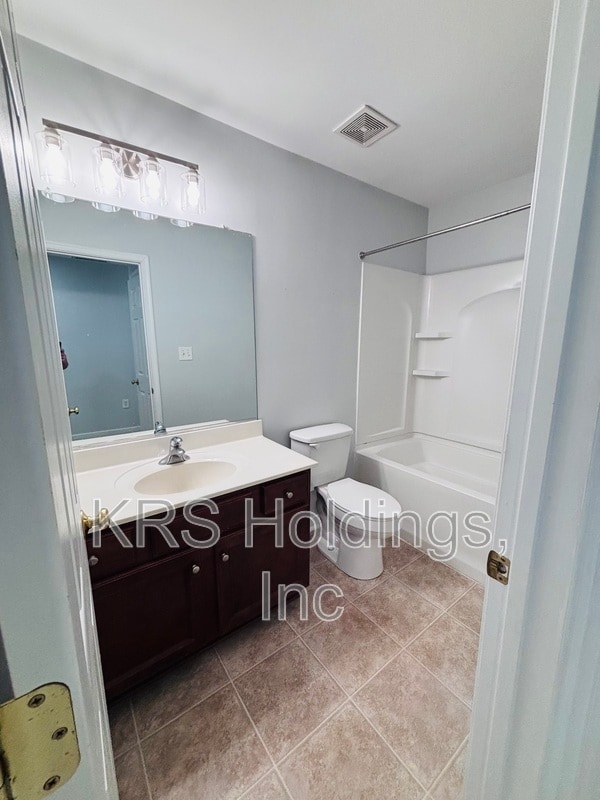 Building Photo - 3407 Thornsett Dr