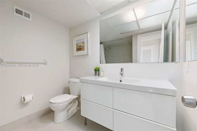 Building Photo - 1151 N Fort Lauderdale Beach Blvd