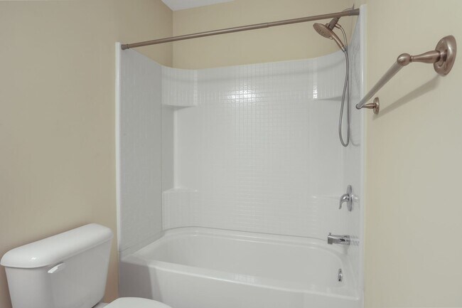 Building Photo - 572 Brightleaf Cir