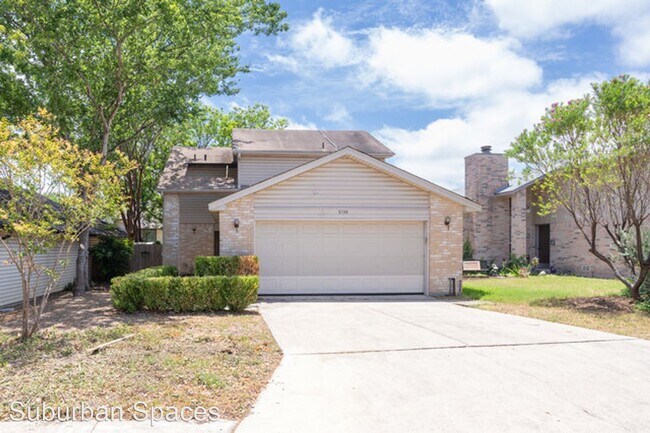 Building Photo - 2 br, 2 bath House - 5738 Spring Night