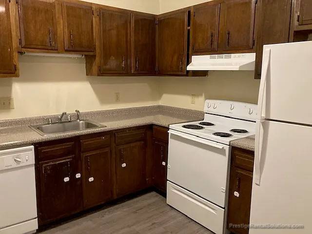 Building Photo - 149 Main St