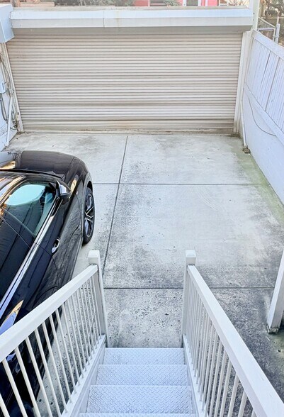 Building Photo - 1123 6th St NW