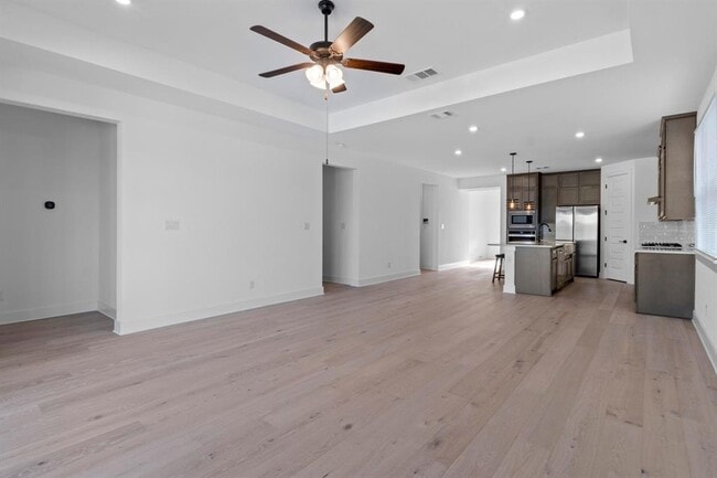 Building Photo - 1325 Castalo Ln