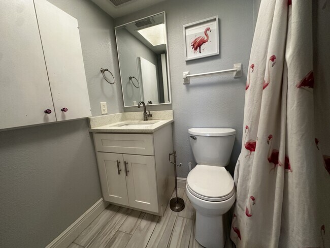 Building Photo - 708 S Tamiami Trl