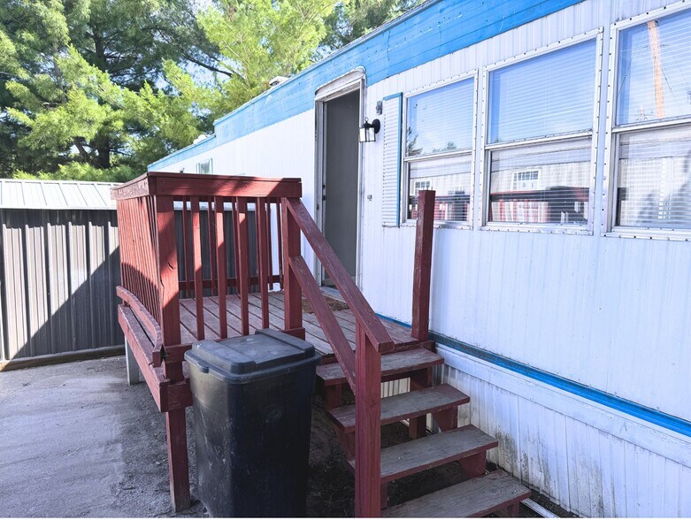 Building Photo - 661 N 19th St
