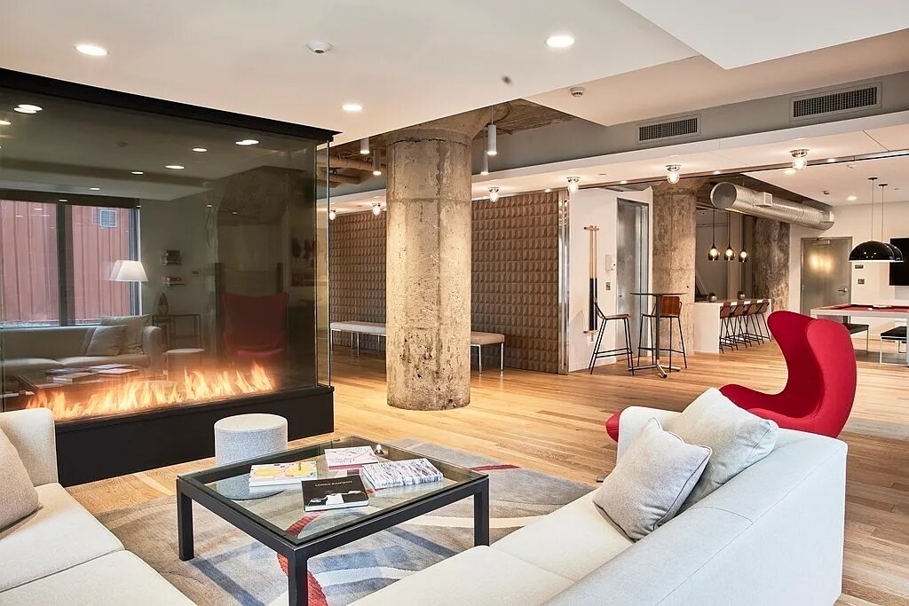 Building Photo - 9 Medford St