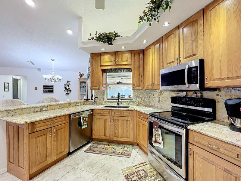 Building Photo - 4365 Aladdin Ave