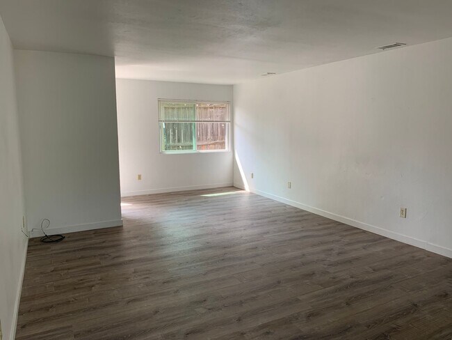 Building Photo - 2915 PARK