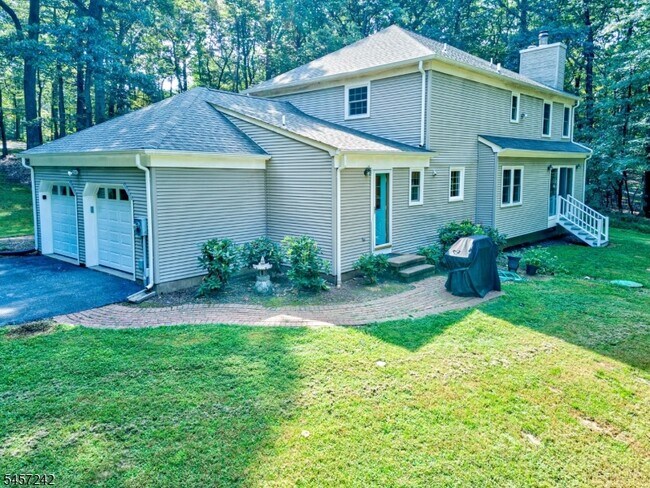 Building Photo - 152 Woolf Rd