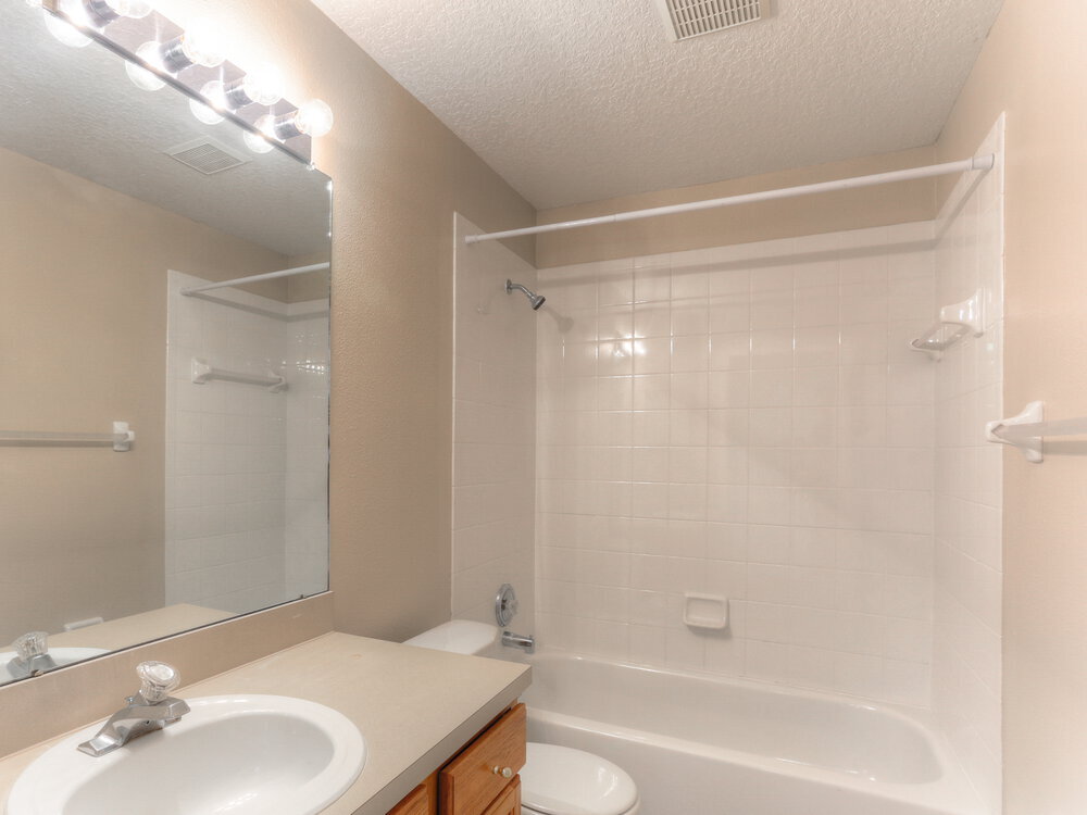 Building Photo - 10422 Hunters Haven Blvd