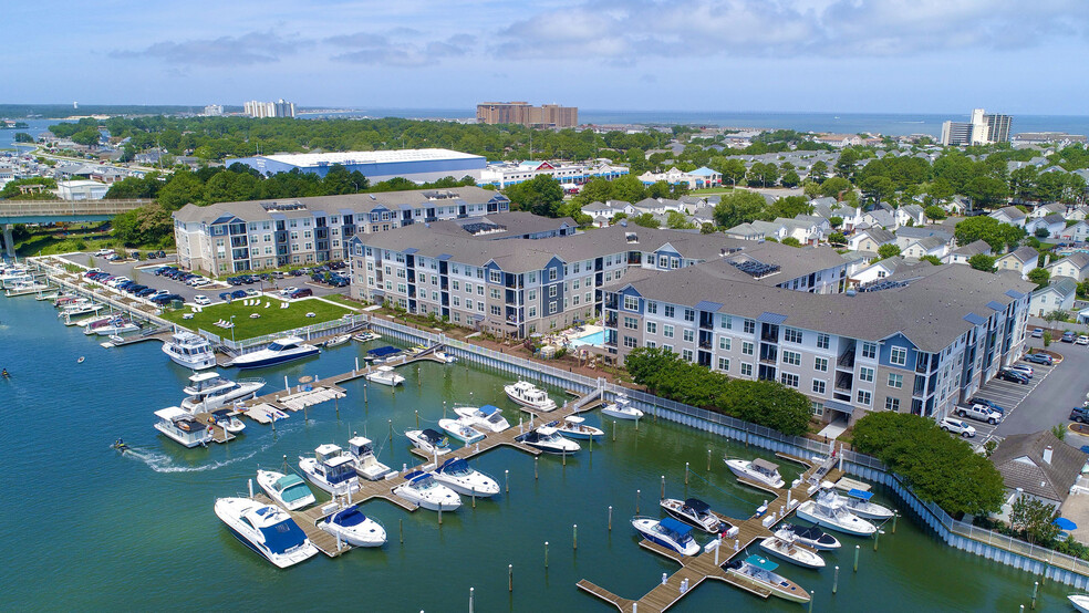 Primary Photo - The Pearl at Marina Shores