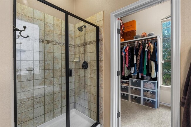 Building Photo - 7505 Roaring Springs Dr