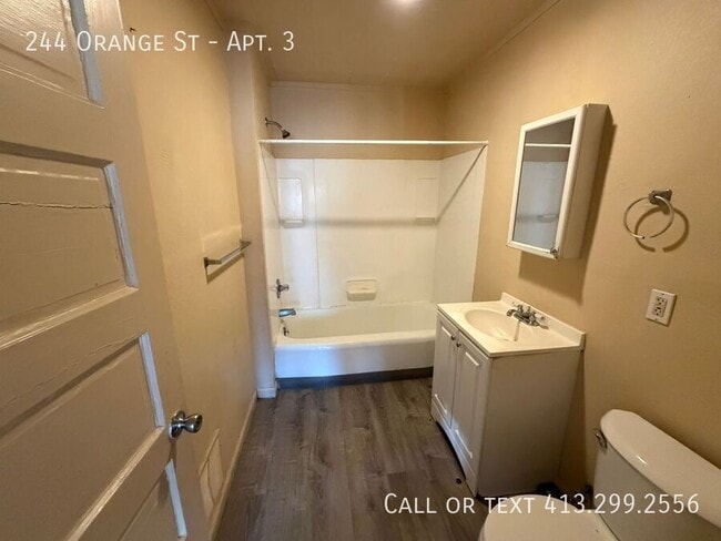 Building Photo - 244 Orange St